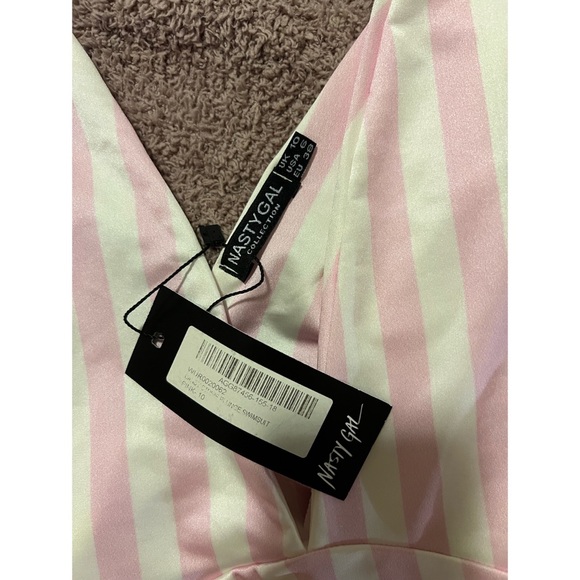 Nasty Gal Striped Pink and White Plunge Swimsuit Size 6 - Picture 3 of 3